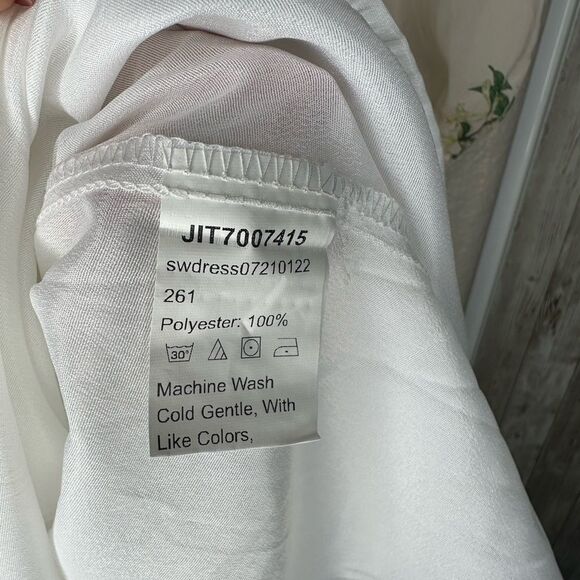 Shein Cream Floral Dress (XS) - Picture 8 of 8